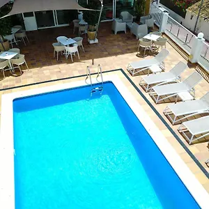 Hotel Es Mitjorn