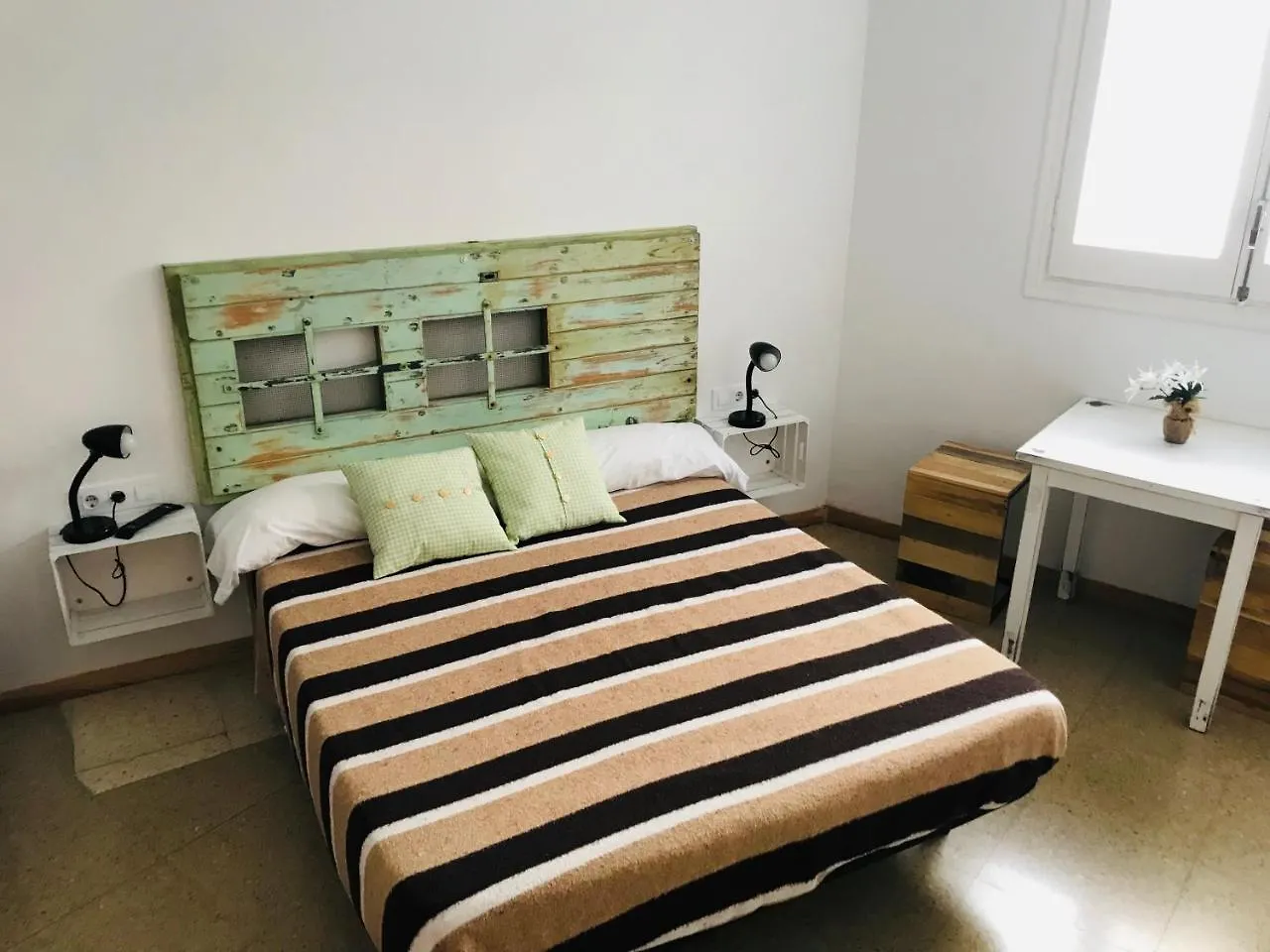 Mucha Masia Hostel Rural Urba El Prat de Llobregat Spanien